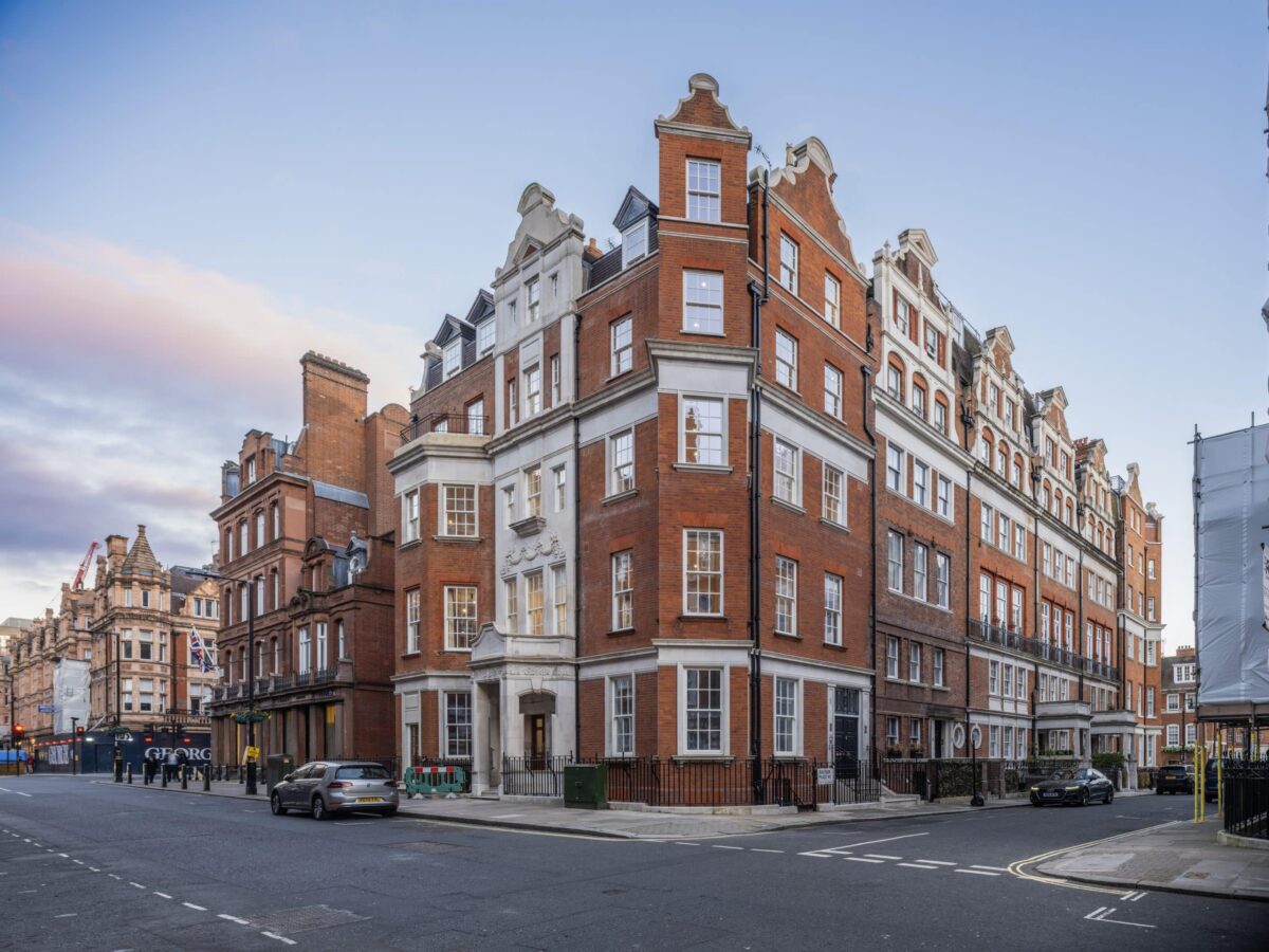Mount Street, Mayfair, W1J
