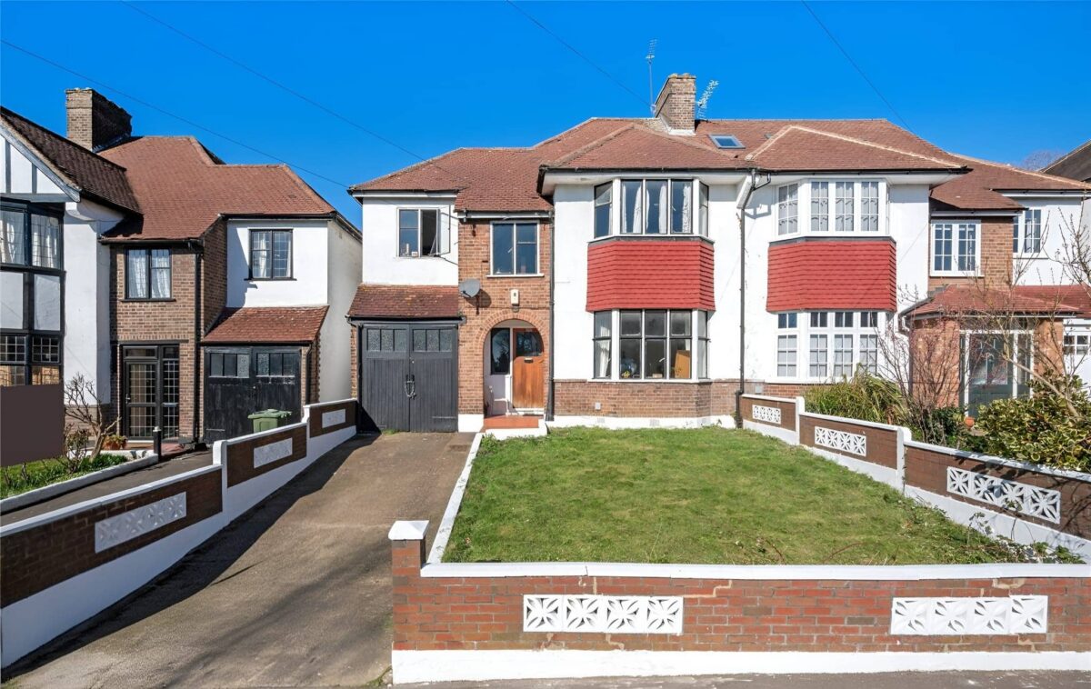 Kingsmead Road, Tulse Hill, SW2